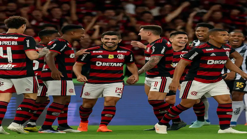 Flamento Comemorando Brasileirao - Treinador David, Demonstrando Explosão Muscular E Agilidade